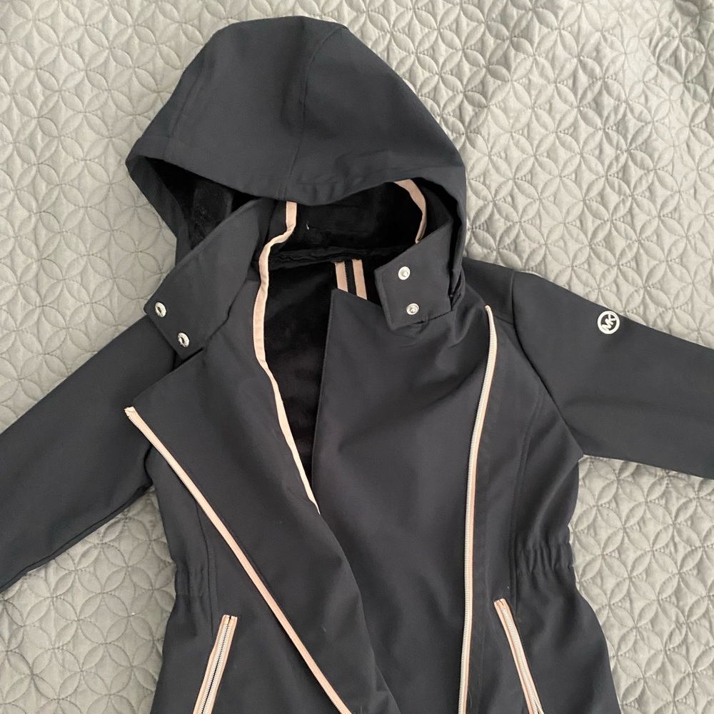 Michael Kors Girls size 10/12 long sleeve soft shell jacket